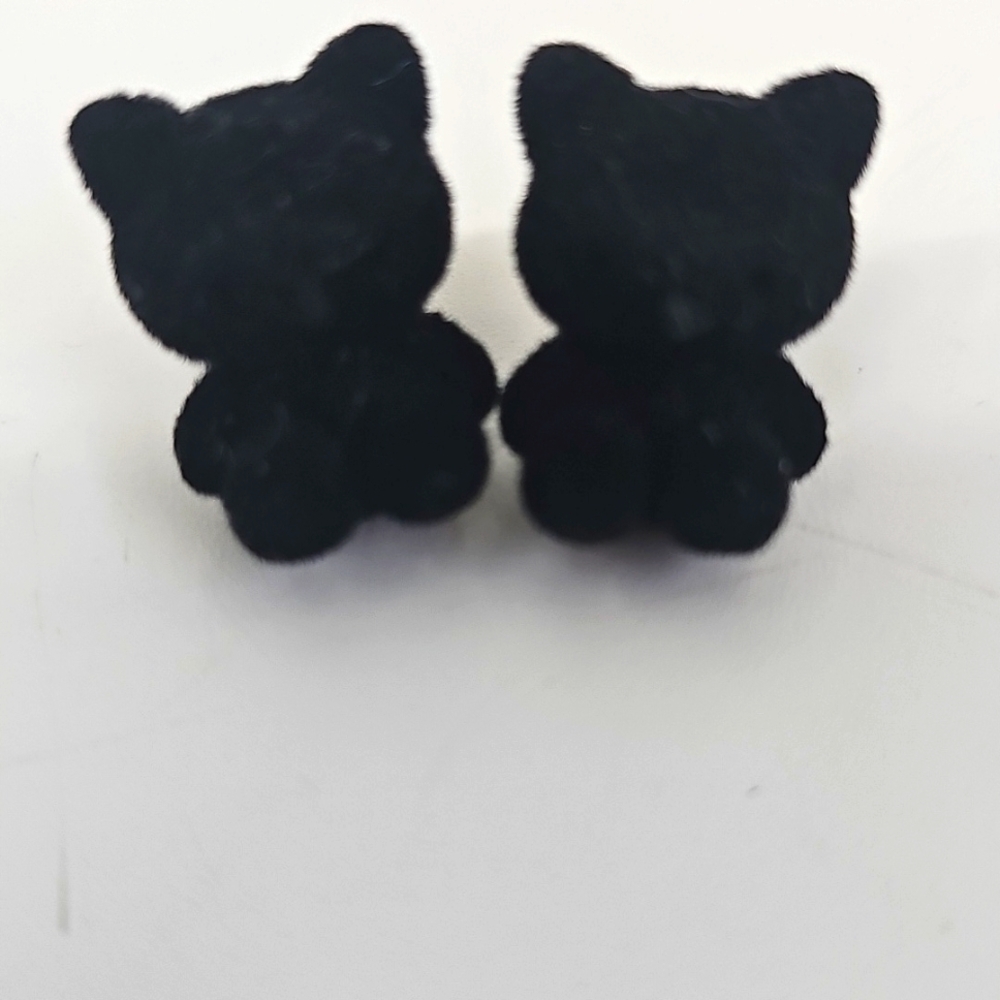 nOir‎ Faceless Fuzzy Mini Black Bear Post Earrings
